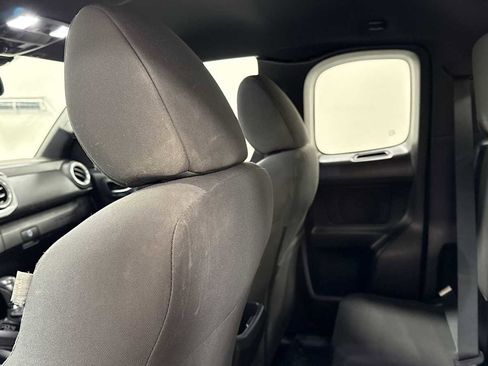 Certified 2018 Toyota Tacoma TRD Off-Road w/ Technology Package image 25