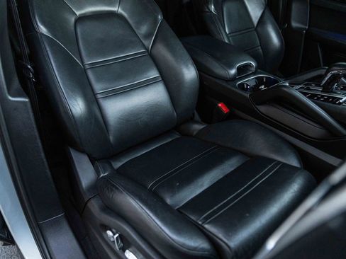Used 2020 Porsche Cayenne AWD/4WD image 44