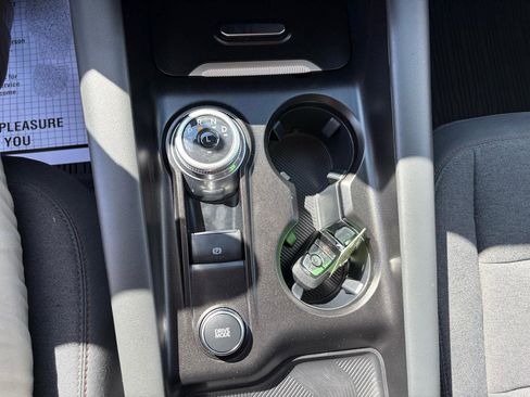 Used 2025 Ford Explorer Active image 27