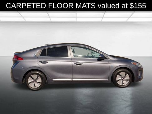 Used 2020 Hyundai Ioniq SE image 2