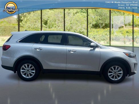 Used 2020 Kia Sorento LX FWD image 23