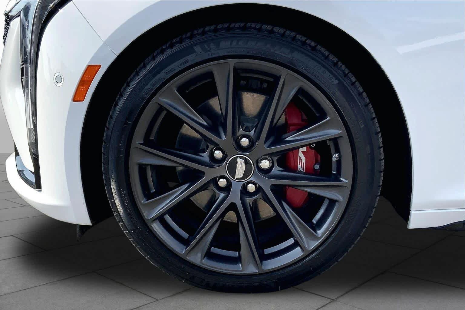Used 2026 Cadillac CT5 V w/ Technology Package RWD image 11
