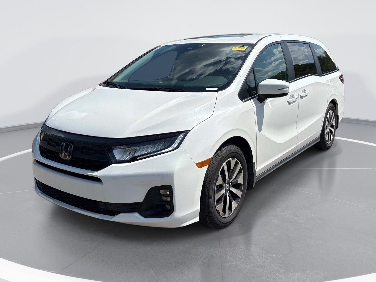 Used 2026 Honda Odyssey EX-L image 3
