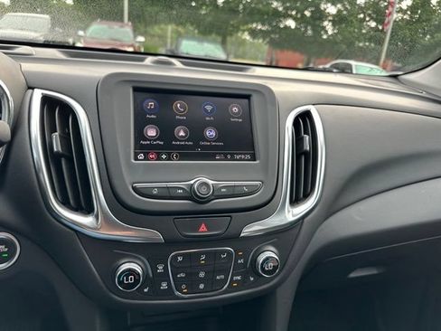 Used 2021 Chevrolet Equinox LT AWD/4WD image 13