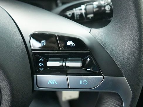 New 2026 Hyundai Elantra SE image 31