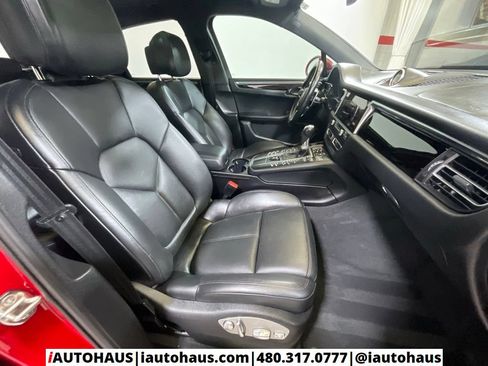 Used 2021 Porsche Macan S AWD/4WD image 21