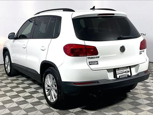 Used 2017 Volkswagen Tiguan S FWD image 8