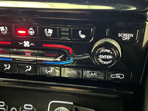 Used 2024 Jeep Grand Cherokee L Limited w/ Luxury Tech Group II image 62