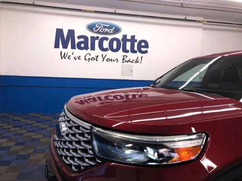 Certified 2020 Ford Explorer Platinum w/ Premium Technology Package image 7