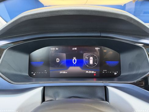 Certified 2024 Volkswagen Taos SE AWD/4WD image 17