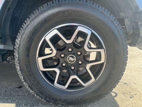 Used 2023 Ford Bronco Outer Banks AWD/4WD image 8