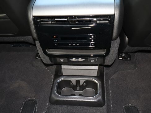 New 2026 Jeep Grand Wagoneer Limited image 21