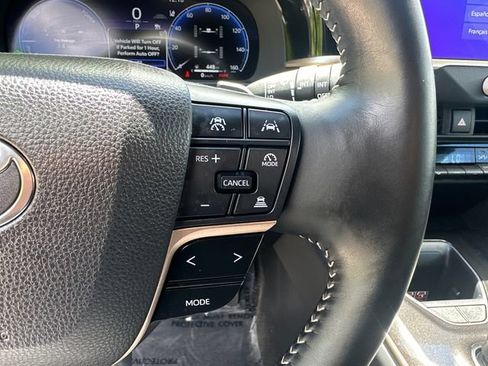 Certified 2025 Toyota Crown Signia AWD/4WD image 37