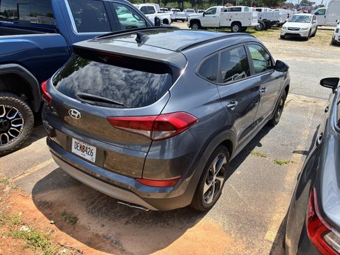 Used 2018 Hyundai Tucson Value FWD image 8