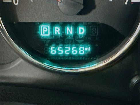 Used 2015 Jeep Wrangler Unlimited Sahara w/ Connectivity Group image 13