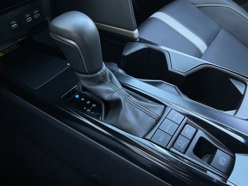 Used 2025 Toyota Camry SE image 35