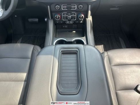 Used 2024 Chevrolet Tahoe Z71 w/ Luxury Package image 13