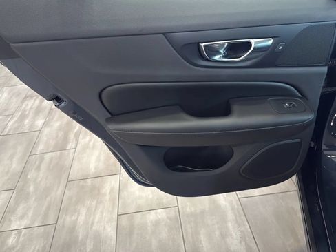 Used 2020 Volvo S60 T5 Momentum FWD image 26