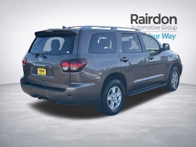Used 2018 Toyota Sequoia SR5 w/ Carpet Mat Package AWD/4WD image 7