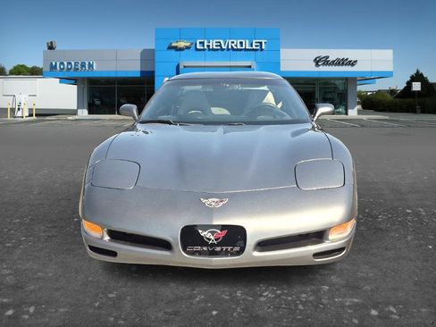 Used 2003 Chevrolet Corvette Coupe w/ Preferred Equipment Group RWD image 8