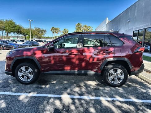 Used 2022 Toyota RAV4 LE image 5