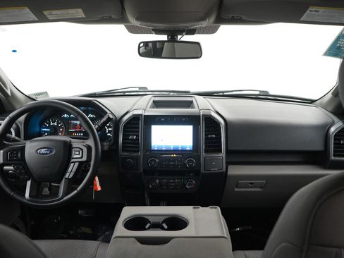 Used 2019 Ford F150 XLT w/ Equipment Group 302A Luxury AWD/4WD image 13