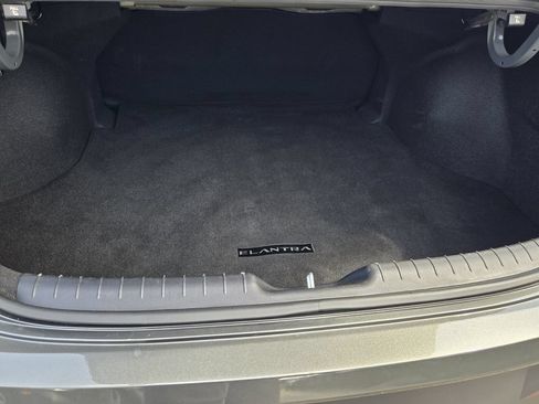 Certified 2025 Hyundai Elantra SEL FWD image 14