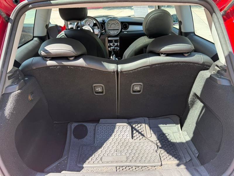Used 2010 MINI Cooper Hardtop FWD image 12