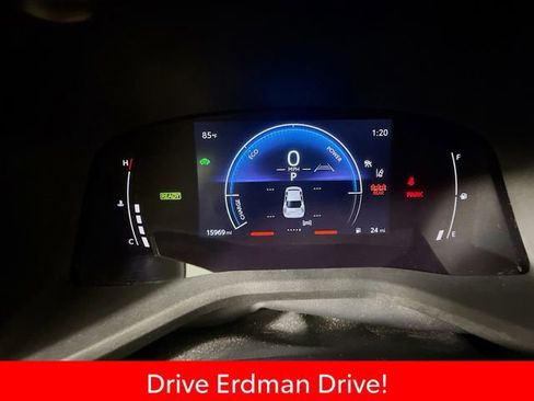 Certified 2025 Toyota Camry SE w/ Convenience Package image 17