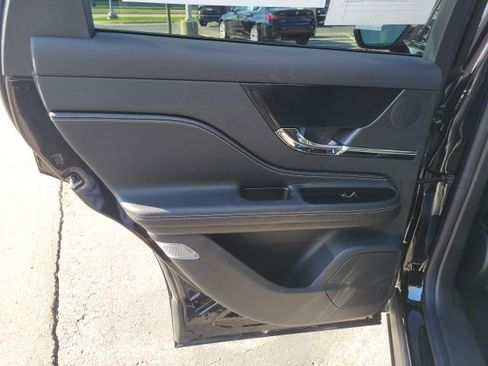 Used 2024 Lincoln Corsair Reserve w/ Equipment Group 201A image 21