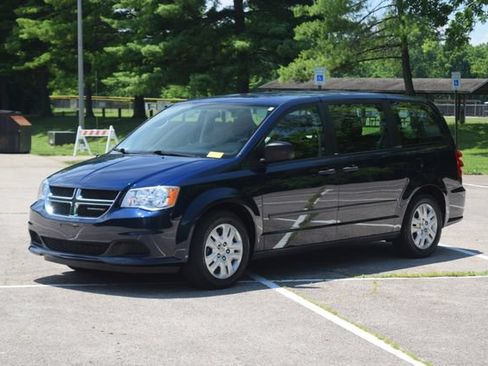 Used 2014 Dodge Grand Caravan American Value Package FWD image 21