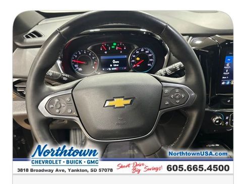 Used 2023 Chevrolet Traverse LT AWD/4WD image 14
