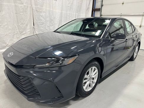 Used 2026 Toyota Camry LE FWD image 3