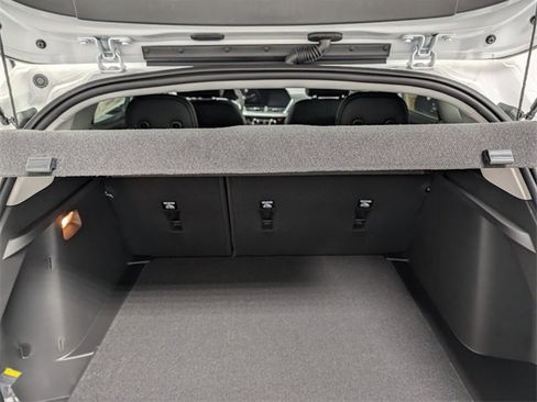 New 2026 Chevrolet Trax LT w/ Driver Confidence Package image 12