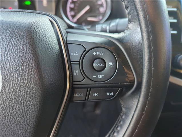 Used 2018 Toyota Camry SE w/ Convenience Package FWD image 14