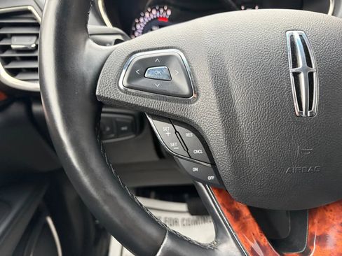 Used 2018 Lincoln MKX Select w/ Select Plus Package image 27