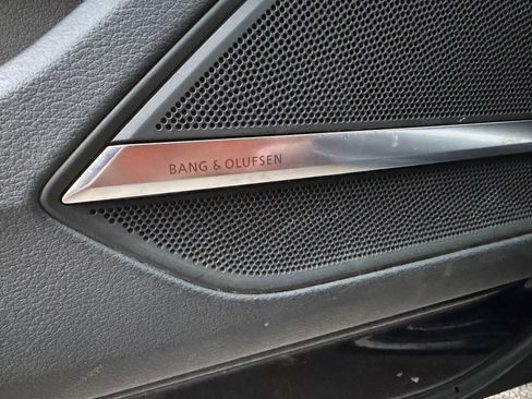 Used 2019 Audi A8 L 3.0T w/ Luxury Package image 32