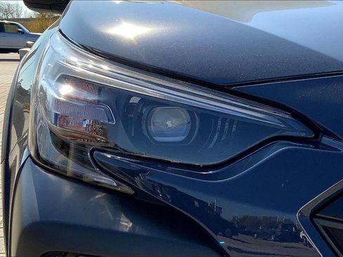 Certified 2025 Subaru Outback Onyx Edition image 32