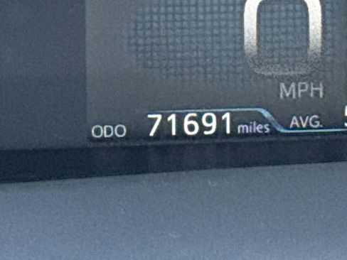 Used 2018 Toyota Prius Four Touring w/ Premium Convenience Package image 28