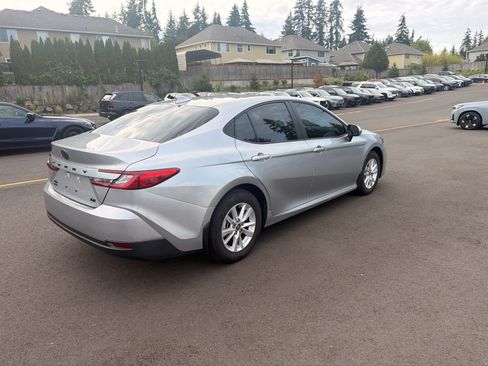 Used 2026 Toyota Camry LE w/ Convenience Package AWD/4WD image 4