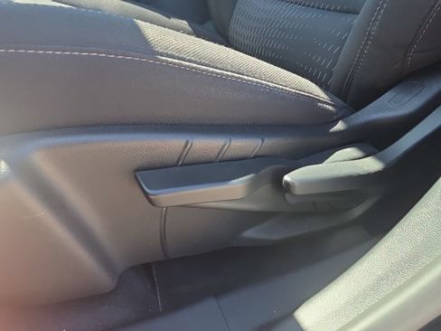 Used 2026 Chevrolet Equinox LT FWD image 11