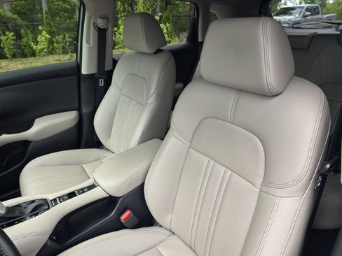 Used 2024 Honda HR-V EX-L image 12