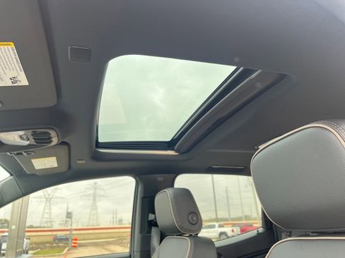 New 2026 GMC Canyon Denali image 22