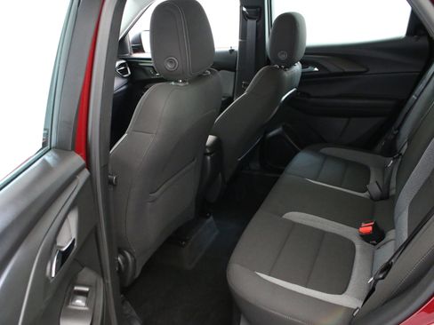 Used 2024 Chevrolet TrailBlazer LS image 26