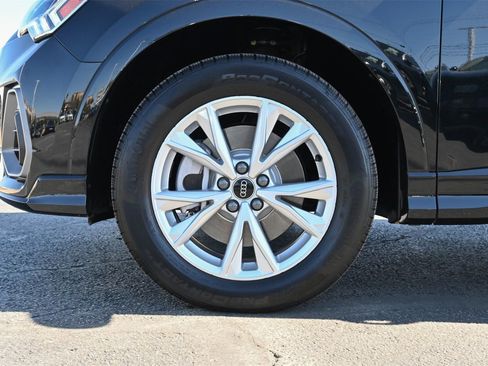 Certified 2025 Audi Q3 2.0T Premium Plus w/ Premium Plus Package image 26