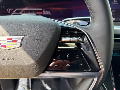 Used 2025 Cadillac Escalade Sport AWD/4WD image 19