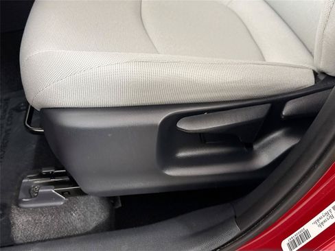 Used 2024 Toyota Corolla Cross LE FWD image 29