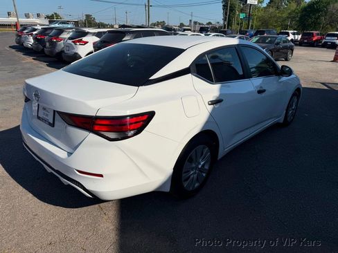Used 2025 Nissan Sentra S image 5