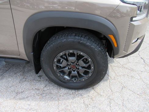 Used 2023 Nissan Frontier PRO-4X w/ Pro-4X Premium Package AWD/4WD image 46