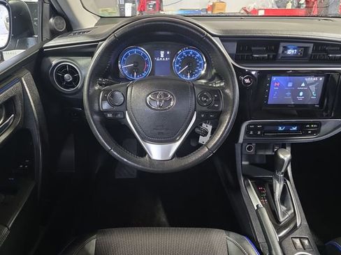 Used 2019 Toyota Corolla SE image 18